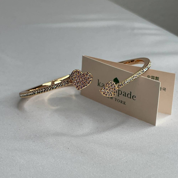 Kate Spade yours truly Heart pave open hinge cuff Bracelet Rose Gold (Damage) - Picture 5 of 12